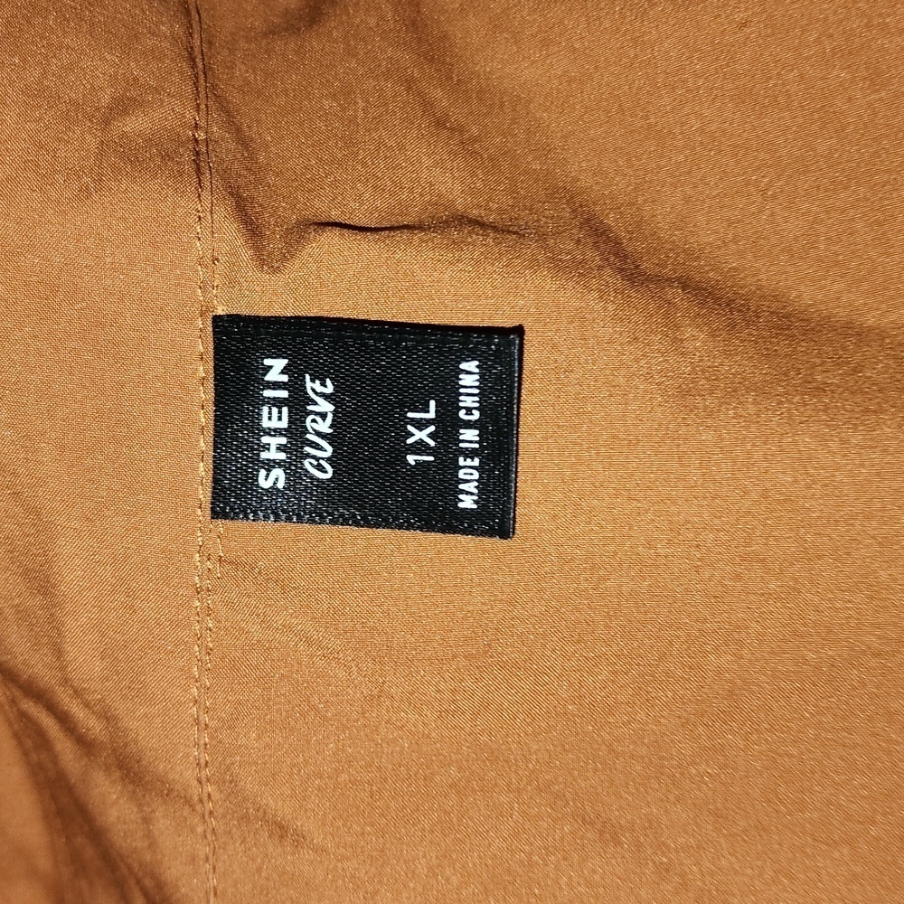 SHEIN Blouse - Picture 3 of 3